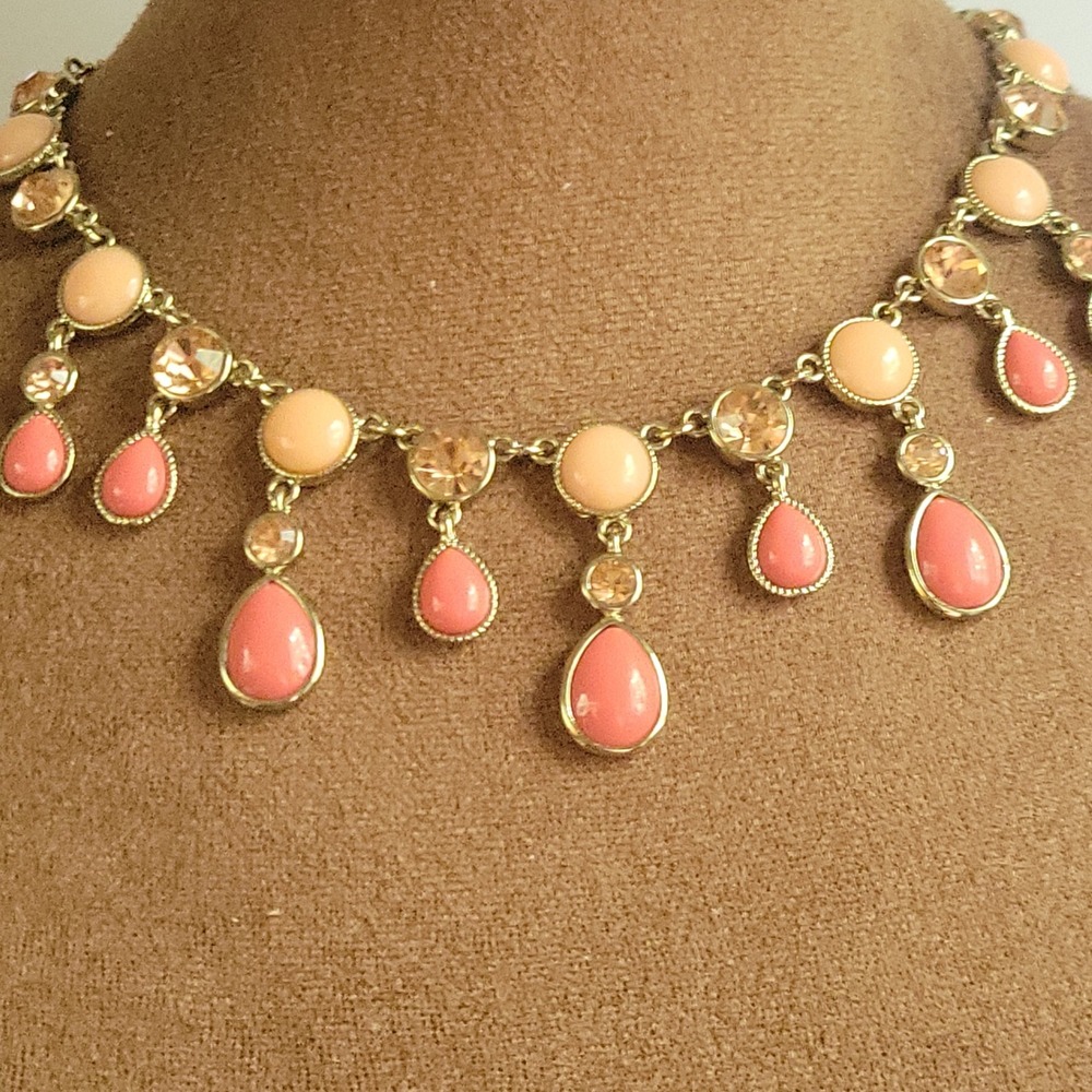 Crown Trifari Gold Peach Coral Cabochon Crystal Drop Necklace 16-19in Fairycore